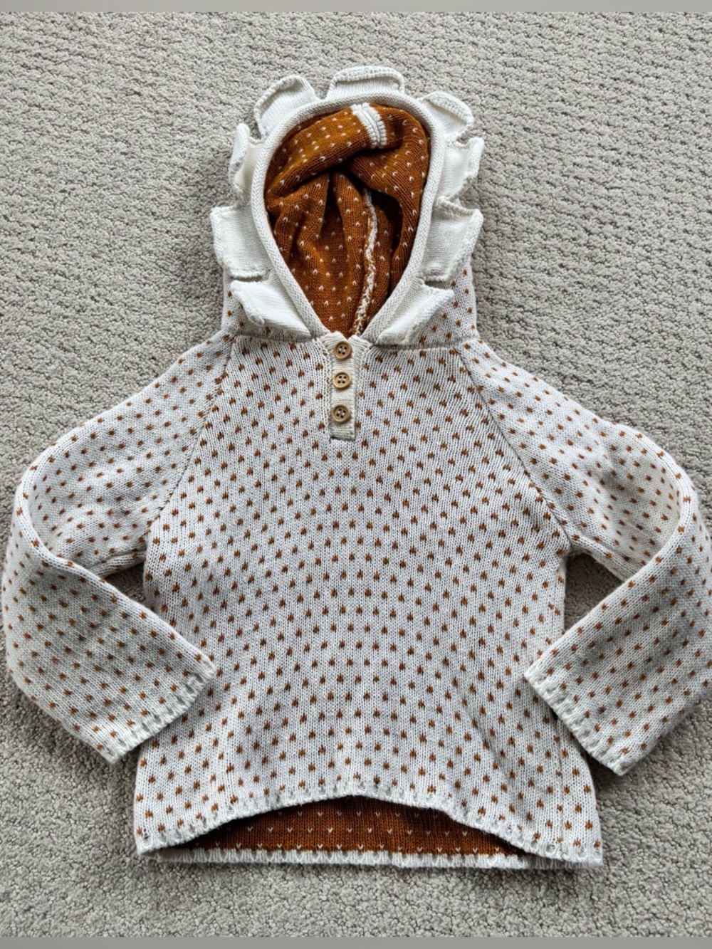 Oeuf Kids Cotton Daisy Hooded Knit Top in Ecru Polka dot